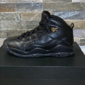 Air Jordan 10 NYC City Pack